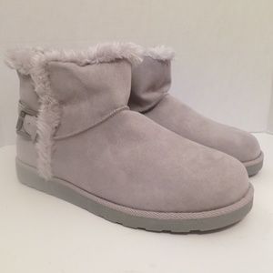 New Gray Plush Winter Boots SO Hangout Size 10